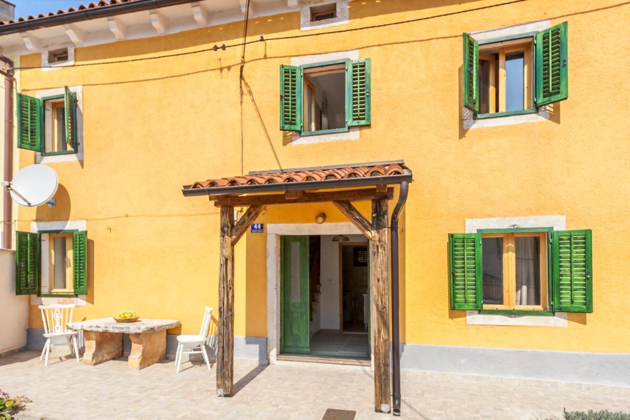 House Krizanic In Marcana, Istria, With 2 Apartments, Total 9 Guests Buitenkant foto