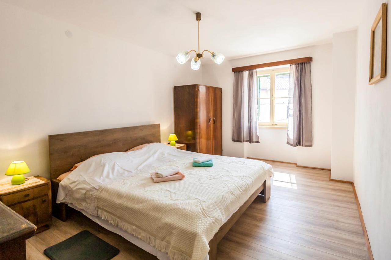 House Krizanic In Marcana, Istria, With 2 Apartments, Total 9 Guests Buitenkant foto