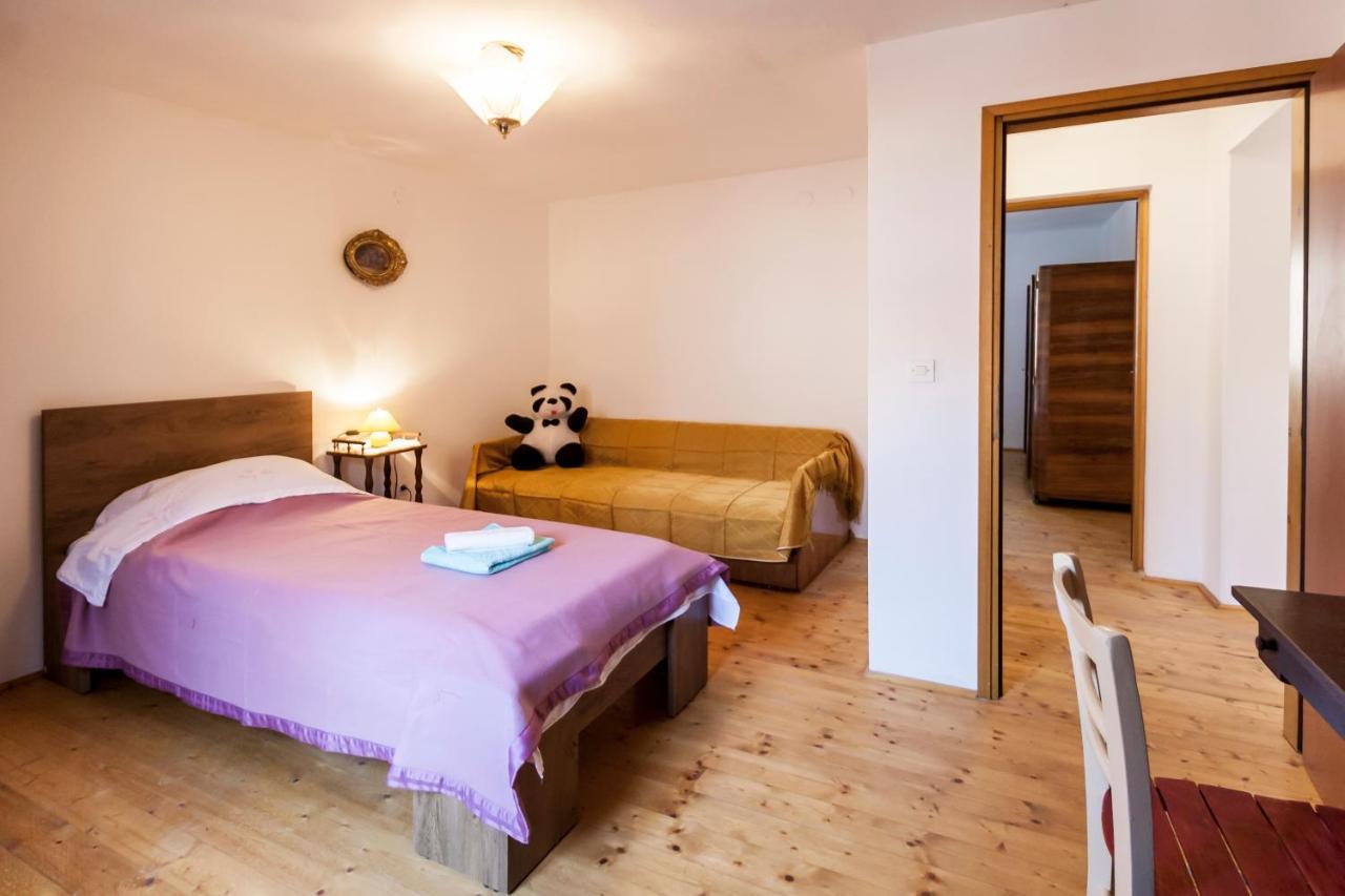 House Krizanic In Marcana, Istria, With 2 Apartments, Total 9 Guests Buitenkant foto